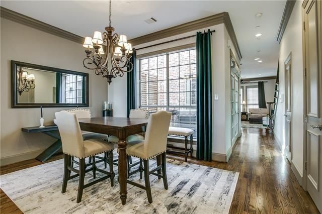 Dining-Patio