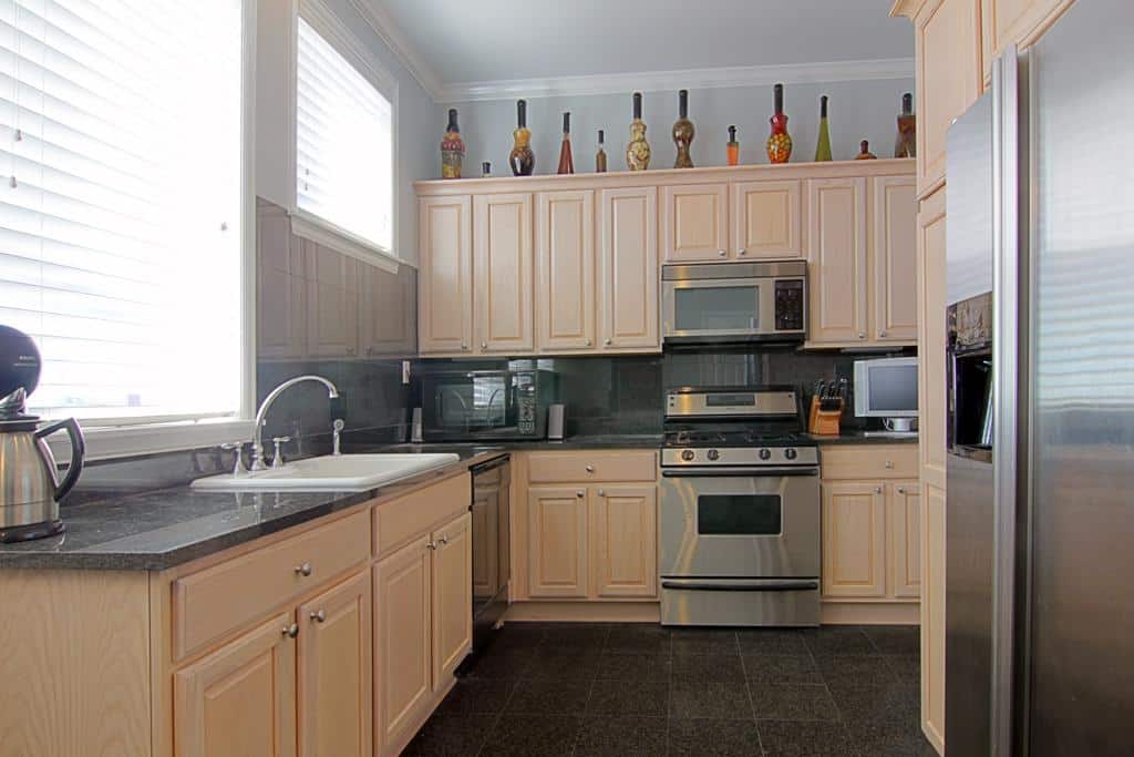 Durst-Houston-condo-kitchen