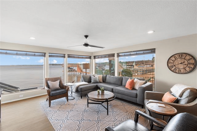 704AC896-9389-4F1E-A791-FF28ED905F79