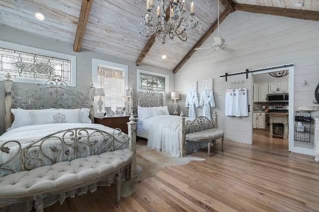 Inn-on-the-Riverwalk-luxury-vacation