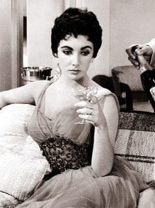 Elizabeth-Taylor-Paris-224x300