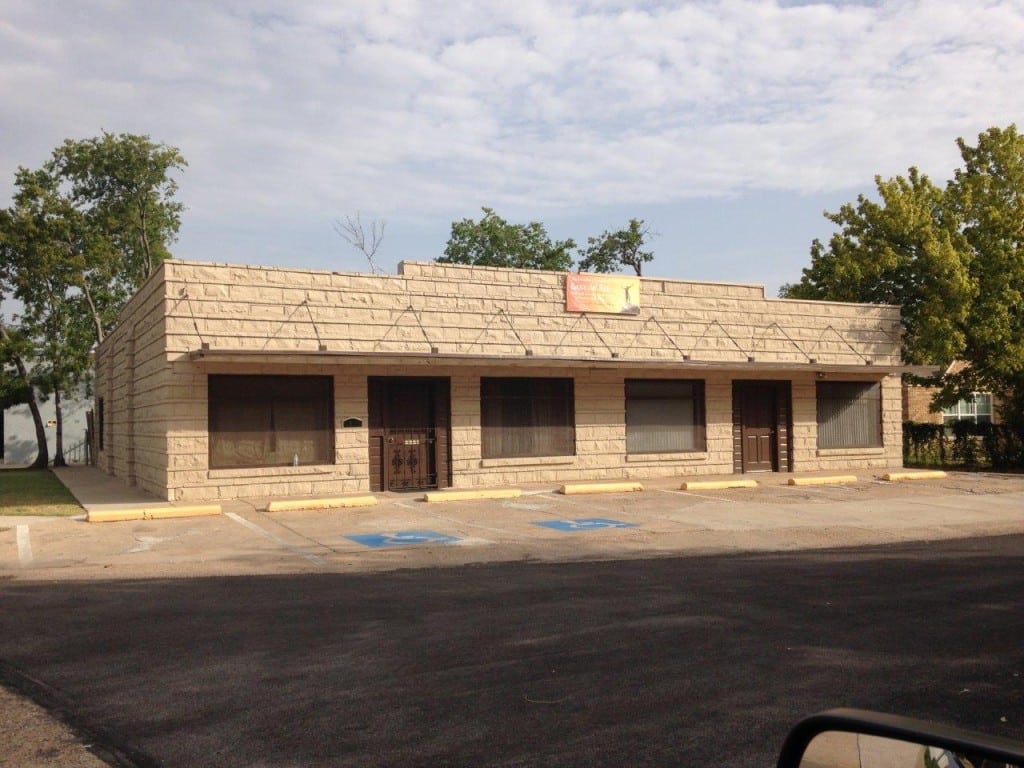 Elmwood-business-district-pics-10-1024x768