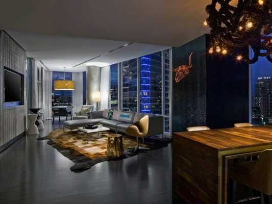 Extreme-Wow-Dallas-W-533x400