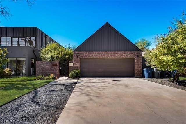 F96F4273-85C0-41F4-AAD6-167072EEB398