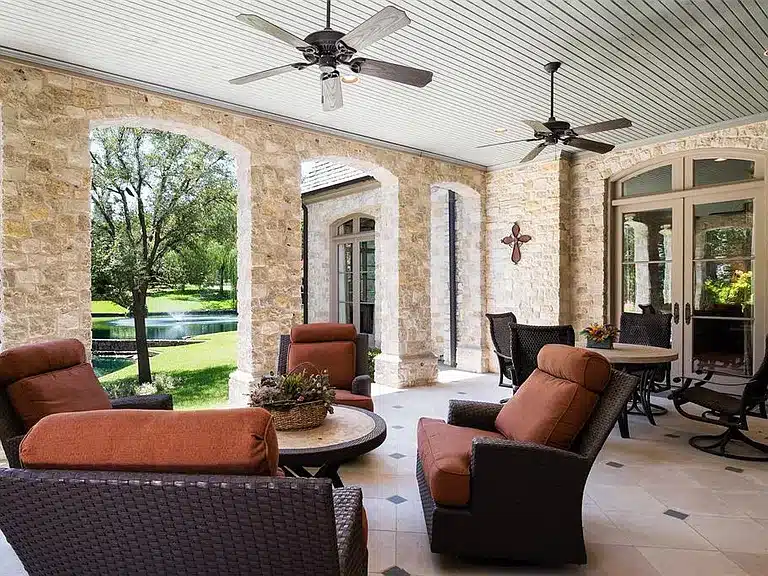 CD004A06-6463-46B2-96C2-39D967823937