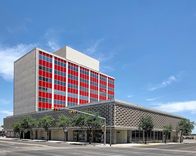 Lipshy-House.-Dallas-TX.Courtesy-of-Mr.-Koush