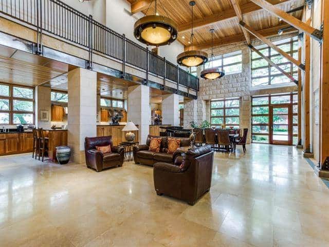 Forest-Creek-Place-greatroom1
