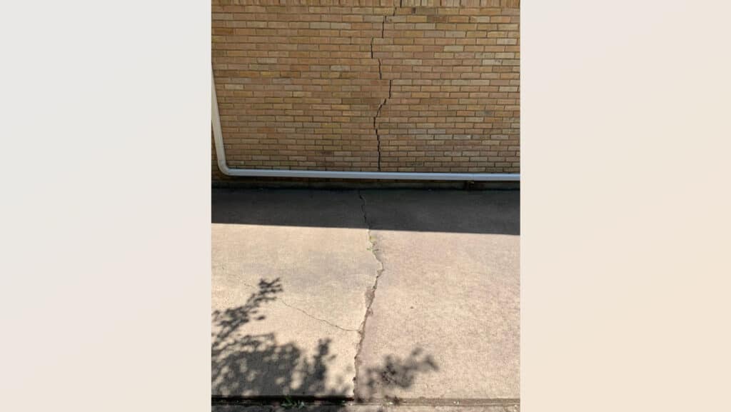 Brick-Wall-Crack-Foundation-Issues
