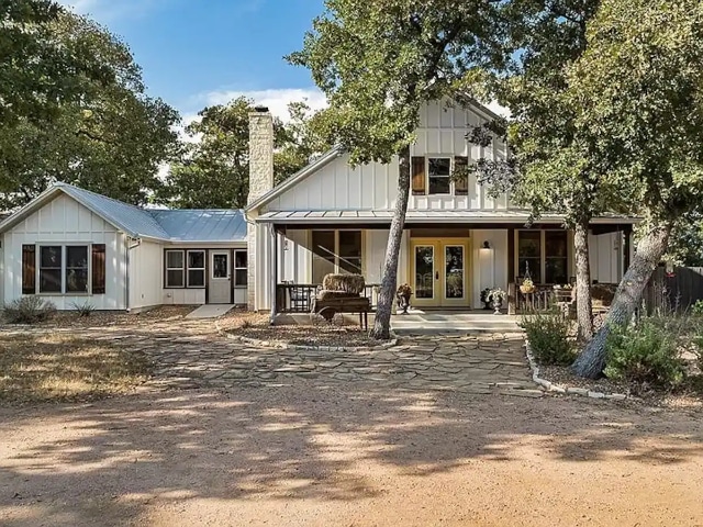 solon-estate-house-front-best_1_orig-1-1