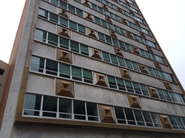 Crescent-Court