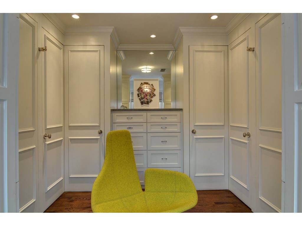 George-Michael-master-closet-1024x768