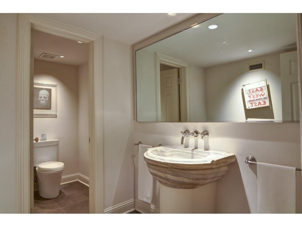 George-Michael-powder-1024x768