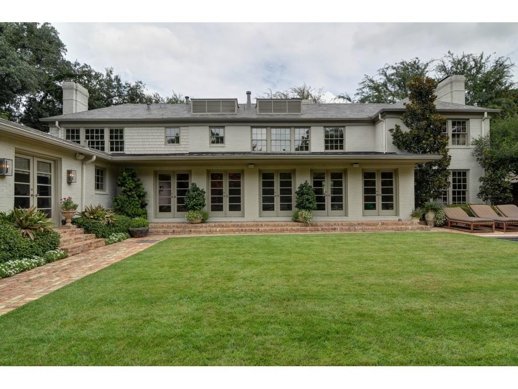 George-Michael-rear-1024x768