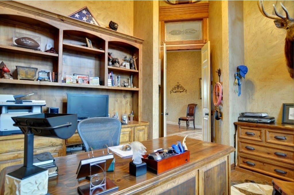201-Terrace-Bluff-ext-e1438985644179-1024x683