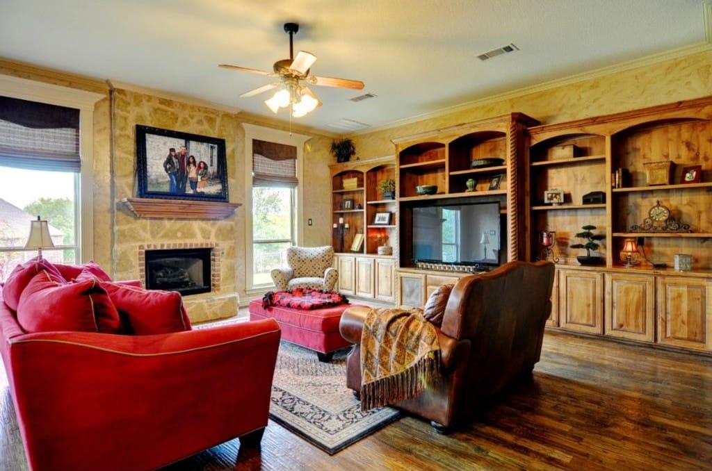 201-Terrace-Bluff-ext-e1438985644179-1024x683