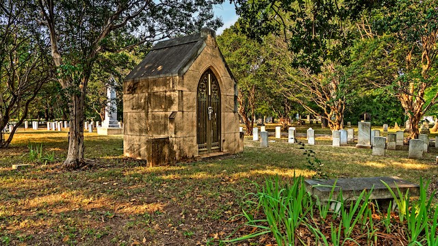 Temple-Emanu-El-Cemetery