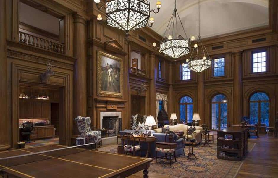 Harlan-Crow-library-Dan-Piassick