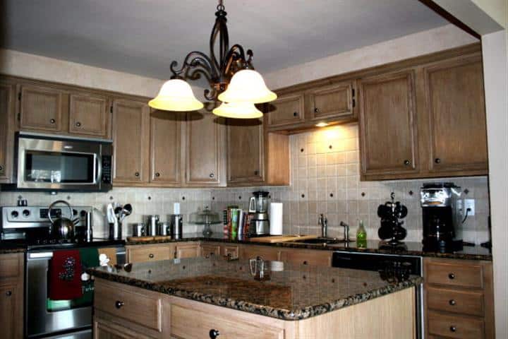 Hickory-Tree-Kitchen