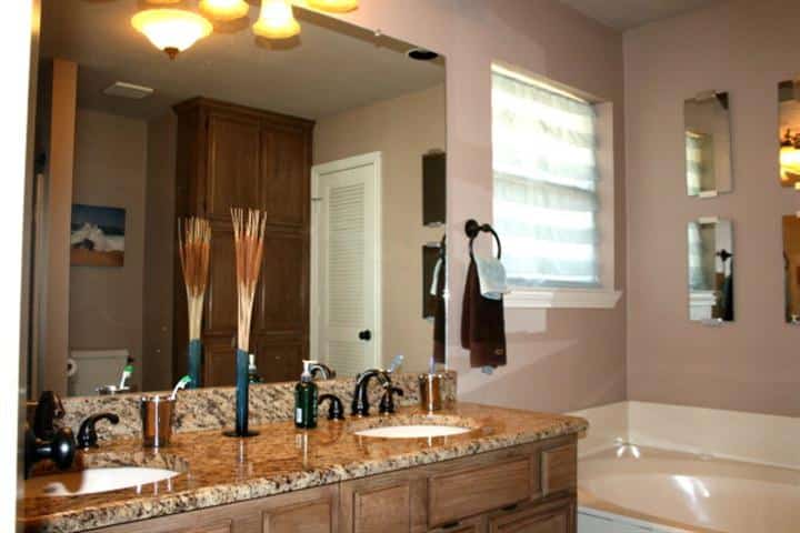 Hickory-Tree-Master-Bath