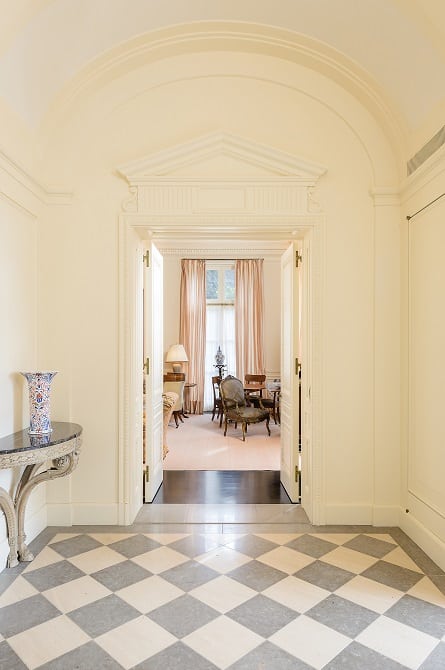 Hicks-Guest-House-Hallway