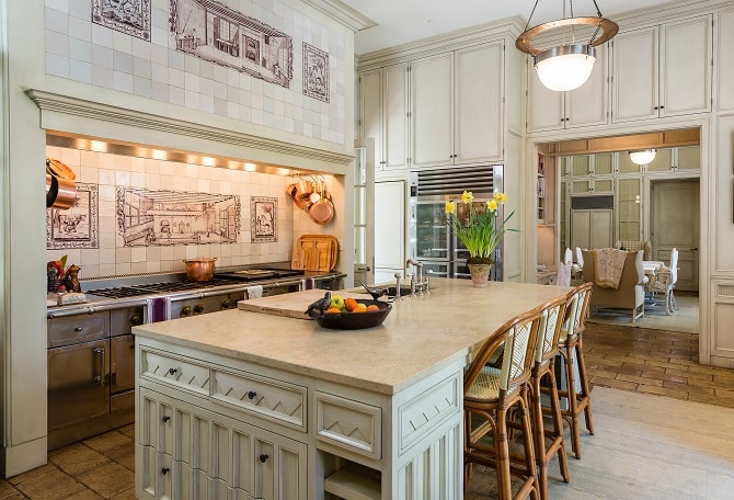 Hicks-Main-House-Kitchen