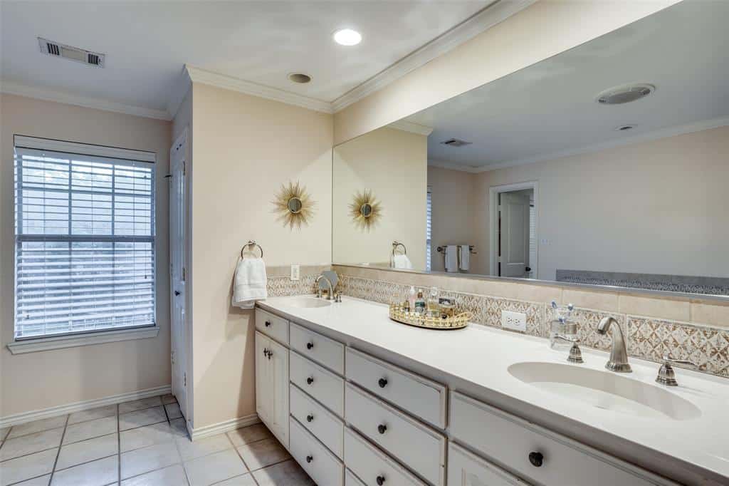 Hockaday_bath