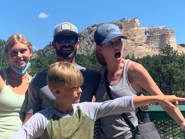 Home-Girls-With-REMAX-logo