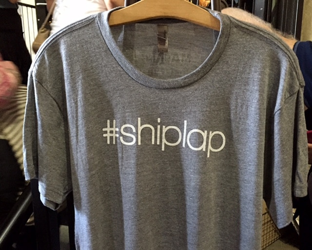 Chip-and-Joanna-Gaines-HGTV-Fixer-Upper-300x225