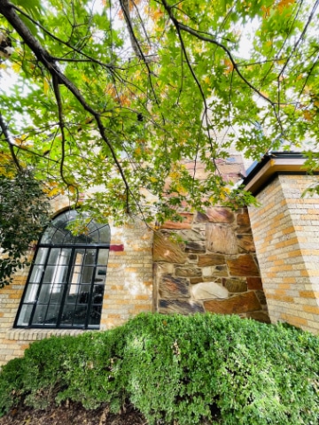 Studio-interior-front_kitchen-facing-southeast