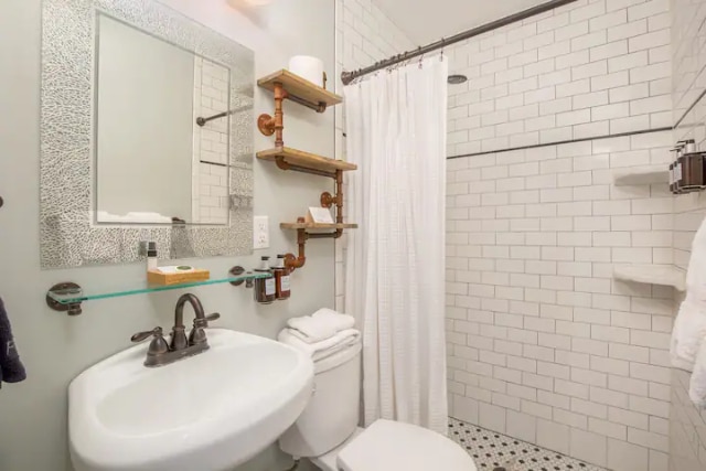 Inn-on-the-Riverwalk-bdrm-2