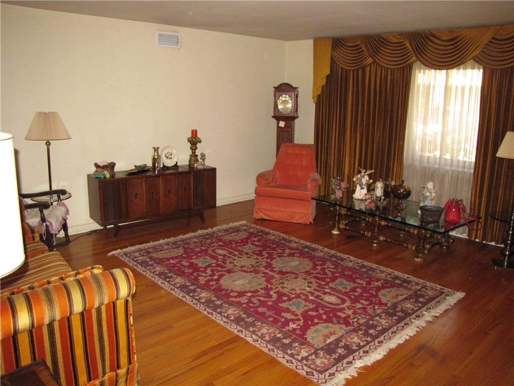 Kessler-Parkway-Living-1-1024x768
