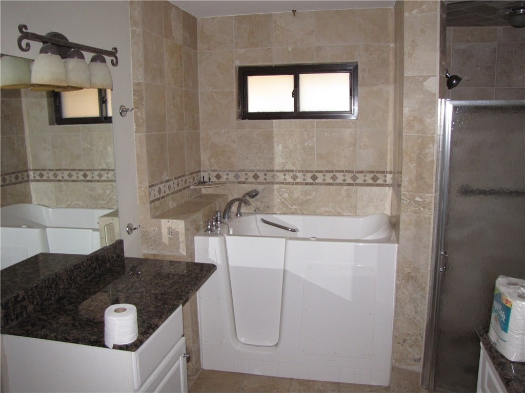 Kessler-Parkway-master-bath-1024x768