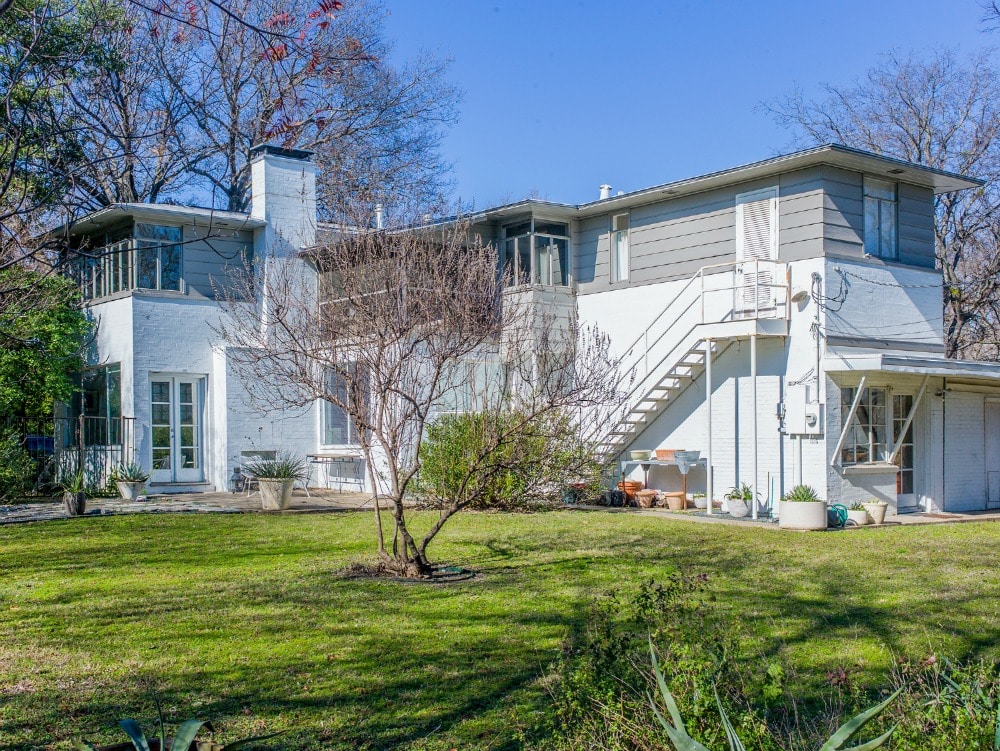 Horsey.croptwk-232x300