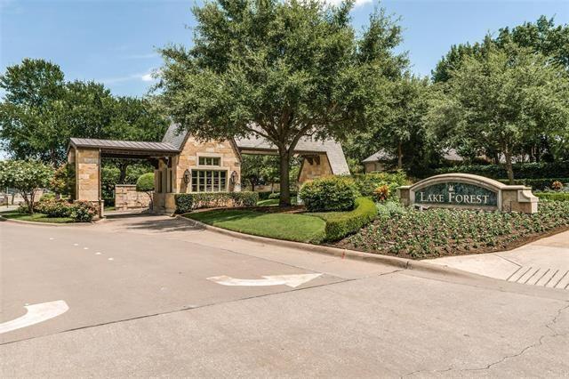 Lake-Foreset-gate-house