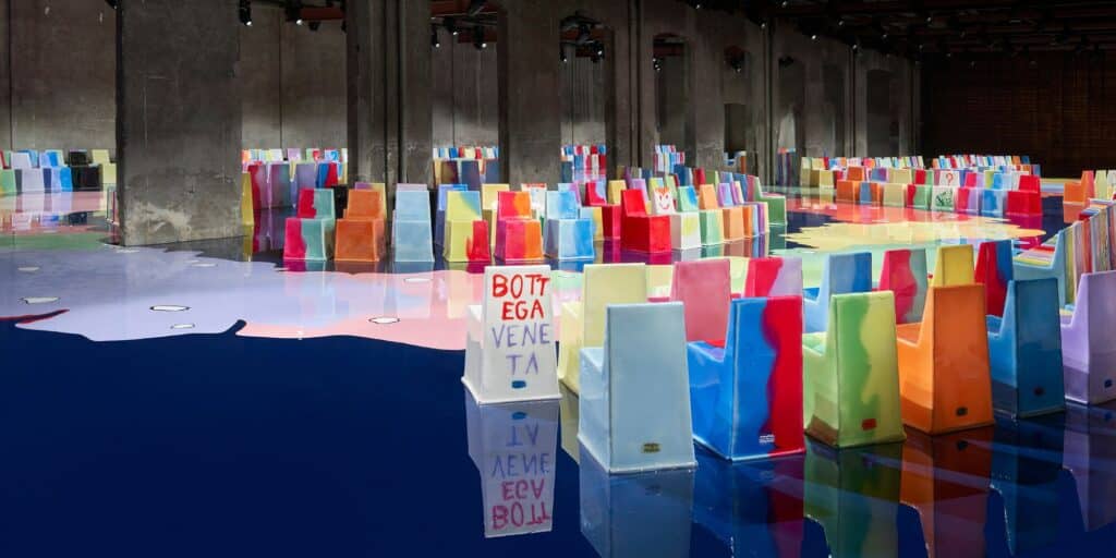color-of-the-year-pantone-2023-tease-zz-221202-be938b
