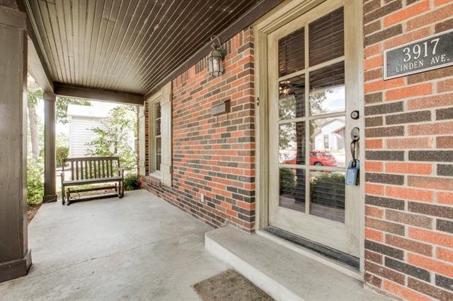 Linden-Porch