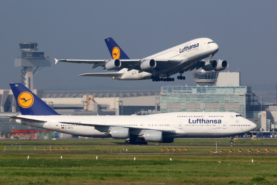 Lufthansa-shutterstock_224217388-940x627
