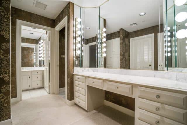 M-Bath-Lady-1-7E