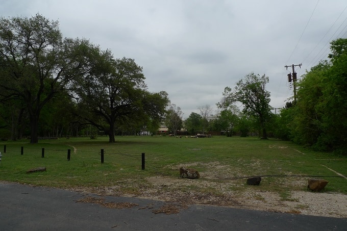 Mark-Cubans-PHprop-51.jpg5830-Averill-Way1