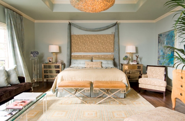 Mary-Anne-Smiley-master-bed
