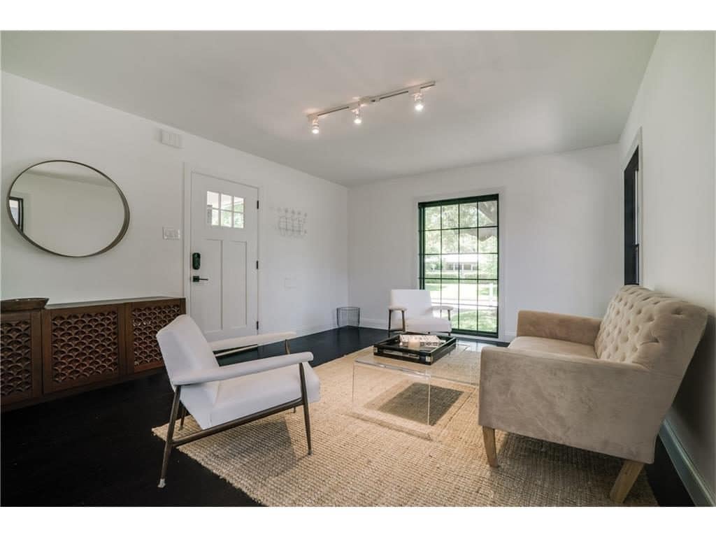 Mercedes-LR-1024x768