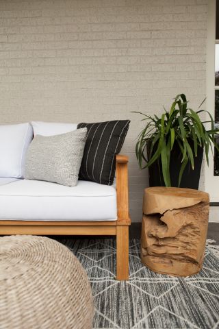 Southcrest_Backyard-furnishings