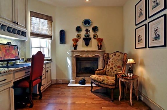 Mike-Modanos-Kelsey-Square-house-ext-575x381