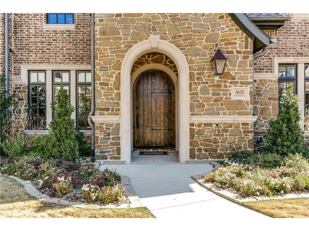 Nonesuch-door-1024x768