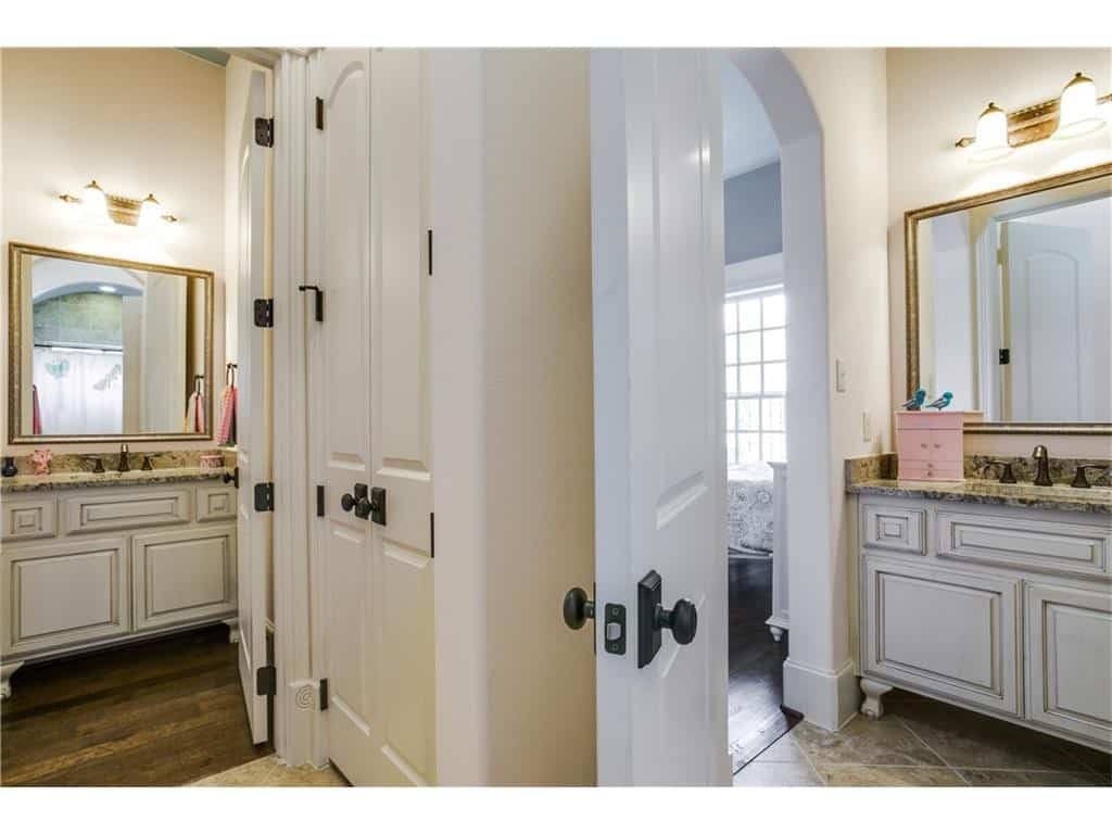 Nonesuch-dressing-1024x768