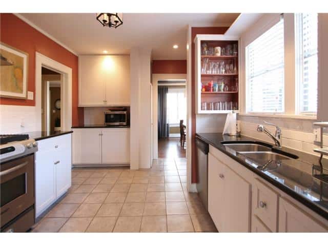 North-Clinton-kitchen-3