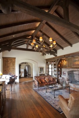 Paigebrook-Dining-Room-575x372