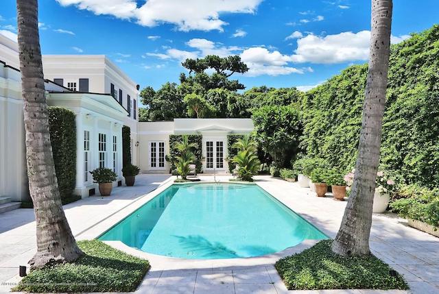 Palm-Beach-Neoclassical