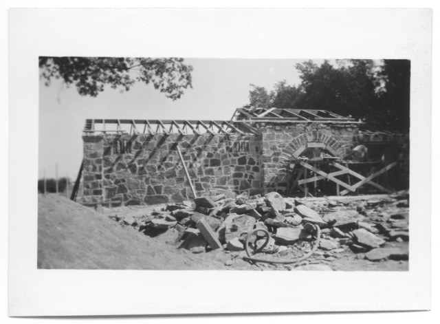 Photo-09-Tietze-bathhouse-poolside-2019-Jul-15-1