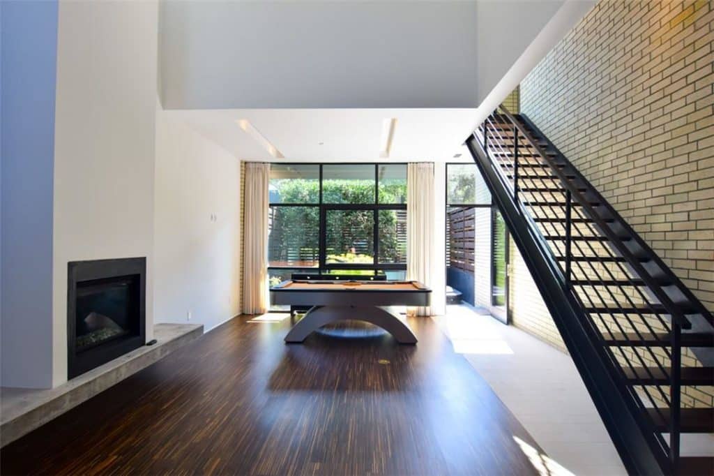 4321-Travis-ext1-1024x683